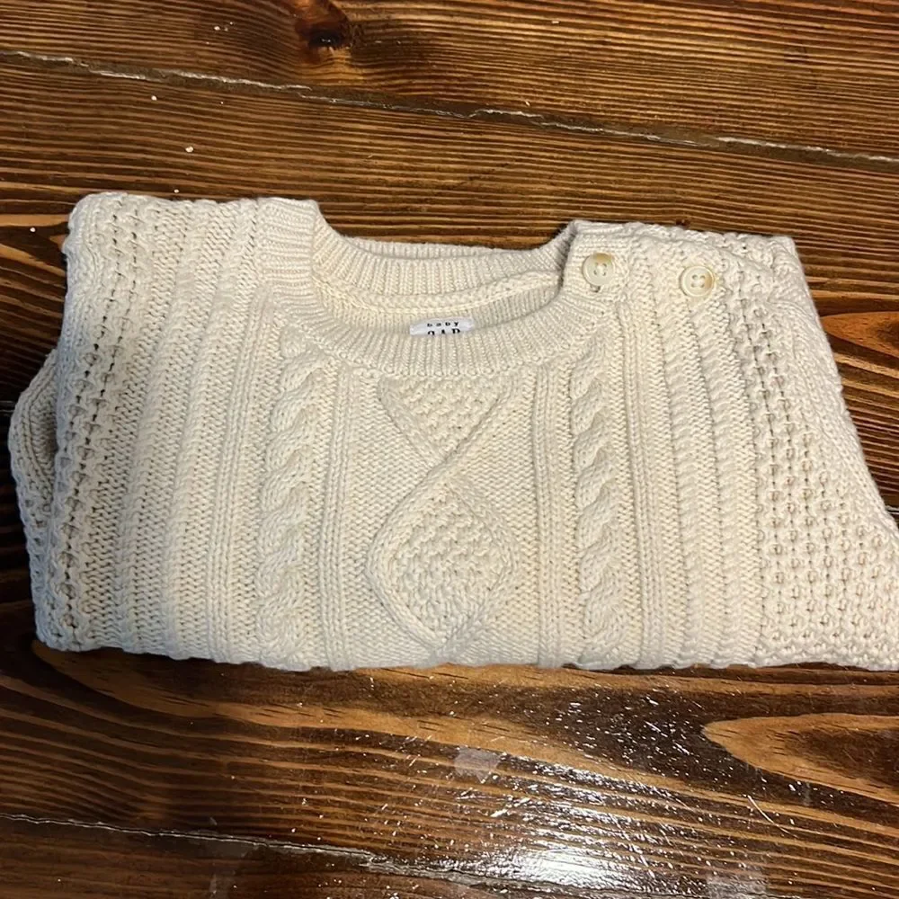 NWOT Baby Gap Cream Unisex Cable Knit Sweater 12/18 months